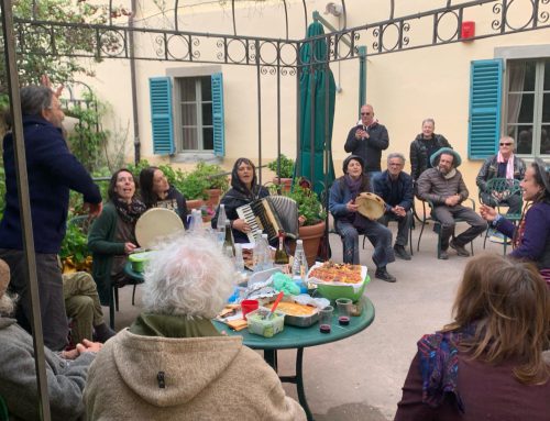 Festa Anni ’70 alla Residenza Quisisana Modigliana: Musica, Balli e Allegria per un inizio di Primavera indimenticabile