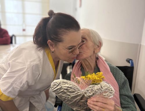 Quisisana Rimini: Un fiore che unisce le generazioni per l’8 Marzo