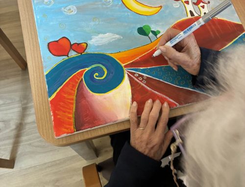 L’arte come veicolo espressivo e relazionale: il laboratorio di pittura alla RSA Quisisana di Siena
